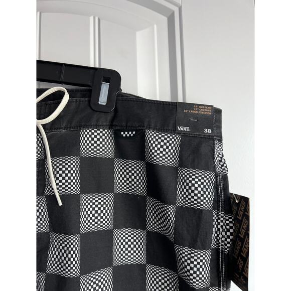 NWT Vans Boardshorts The Daily Size 38 - Picture 7 of 9